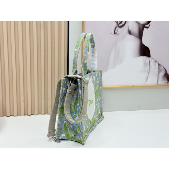 Luxury Replica Dior Book Tote Small/Medium/Large with Lily of the Valley Pattern in Green Knockoff Mirror Quality Replica Dior Book Tote Small/Medium/Large with Lily of the Valley Pattern in Green Clone