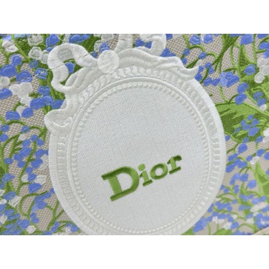 Luxury Replica Dior Book Tote Small/Medium/Large with Lily of the Valley Pattern in Green Knockoff Mirror Quality Replica Dior Book Tote Small/Medium/Large with Lily of the Valley Pattern in Green Clone
