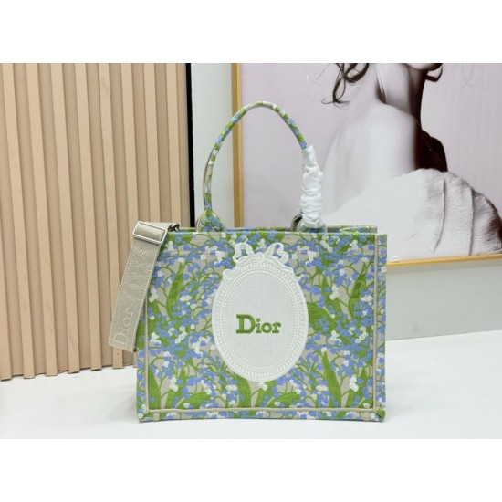Luxury Replica Dior Book Tote Small/Medium/Large with Lily of the Valley Pattern in Green Knockoff Mirror Quality Replica Dior Book Tote Small/Medium/Large with Lily of the Valley Pattern in Green Clone
