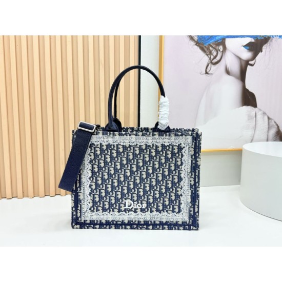 Luxury Replica Dior Book Tote Bag with Embroidery and White Lace Frame in Black Knockoff Mirror Quality Replica Dior Book Tote Bag with Embroidery and White Lace Frame in Black Clone