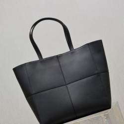 Mirror Quality Replica YSL Saint Laurent Carré Tote Bag Black Clone