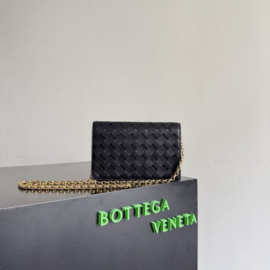 Mirror Quality Replica Bottega Veneta Andiamo Chain Crossbody Bag Black Clone