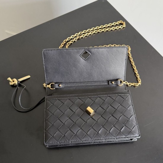 Mirror Quality Replica Bottega Veneta Andiamo Chain Crossbody Bag Black Clone