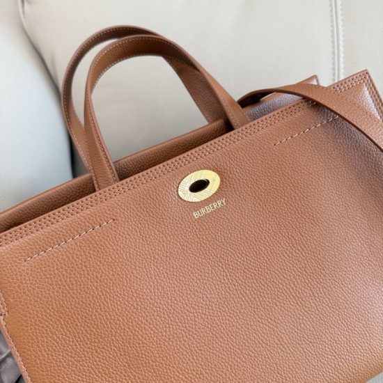 Luxury Replica Burberry Cotswolds Tote Bag in Burgundy Knockoff Mirror Quality Replica Burberry Cotswolds Tote Bag in Burgundy Clone