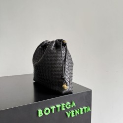 Luxury Replica Bottega Veneta Intrecciato Drawstring Bags in Black Knockoff Mirror Quality Replica Bottega Veneta Intrecciato Drawstring Bags in Black Clone