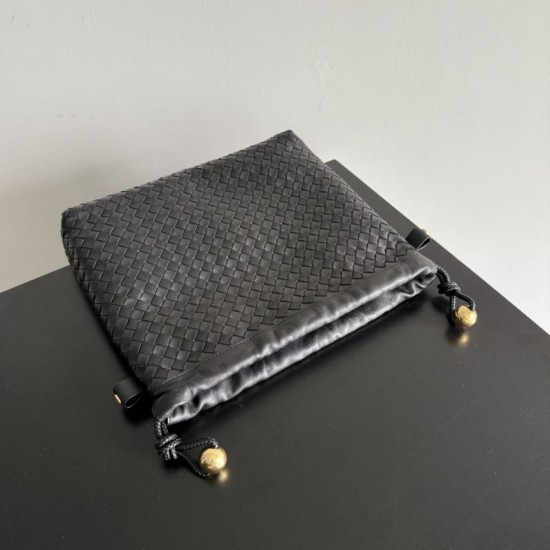Luxury Replica Bottega Veneta Intrecciato Drawstring Bags in Black Knockoff Mirror Quality Replica Bottega Veneta Intrecciato Drawstring Bags in Black Clone