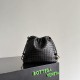 Luxury Replica Bottega Veneta Intrecciato Drawstring Bags in Black Knockoff Mirror Quality Replica Bottega Veneta Intrecciato Drawstring Bags in Black Clone
