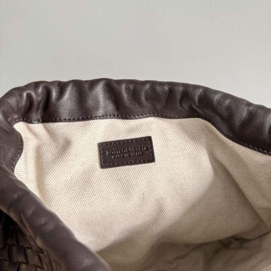 Luxury Replica Bottega Veneta Intrecciato Drawstring Bags in Coffee Knockoff Mirror Quality Replica Bottega Veneta Intrecciato Drawstring Bags in Coffee Clone