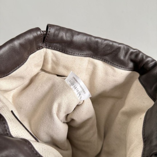 Luxury Replica Bottega Veneta Intrecciato Drawstring Bags in Coffee Knockoff Mirror Quality Replica Bottega Veneta Intrecciato Drawstring Bags in Coffee Clone