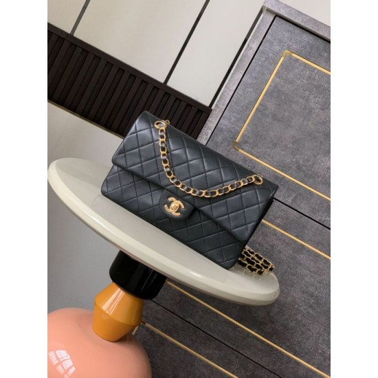 Mirror Quality Replica Chanel Classic Flap Handbag A1112 Black 20/25cm Clone