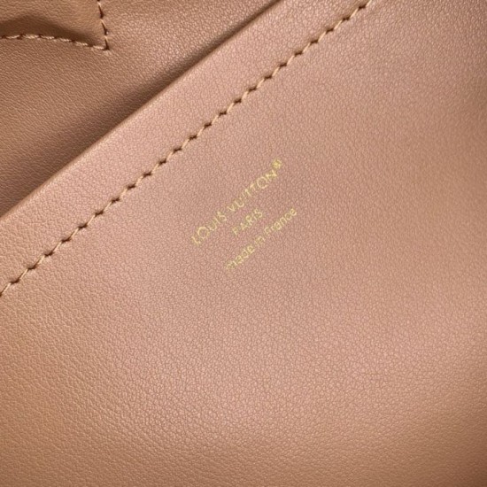Luxury Replica Louis Vuitton Capucines MM Bag M26259 Brown Knockoff Mirror Quality Replica Louis Vuitton Capucines MM Bag M26259 Brown Clone