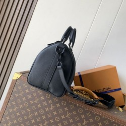 Luxury Replica Louis Vuitton Keepall Bandoulière 35 Bag M15249 Black Knockoff Mirror Quality Replica Louis Vuitton Keepall Bandoulière 35 Bag M15249 Black Clone