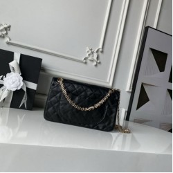 Luxury Replica Chanel Reissue 2.55 26S Wrinkled/Puffed Leather Double Flap Bag A37586 Black Knockoff Mirror Quality Replica Chanel Reissue 2.55 26S Wrinkled/Puffed Leather Double Flap Bag A37586 Black Clone