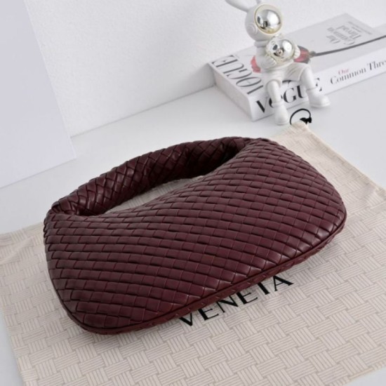 Mirror Quality Replica Bottega Veneta Veneta Intrecciato Medium Crossbody Bag Bordeaux Clone