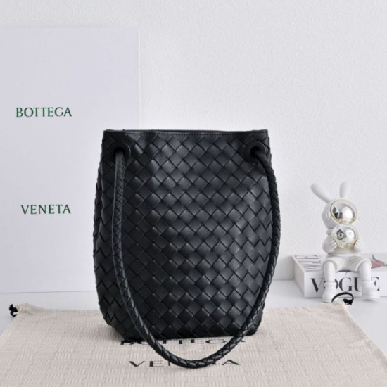 Mirror Quality Replica Bottega Veneta Andiamo Small Bucket Bag Black Clone