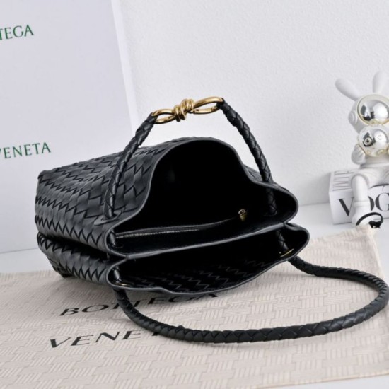 Mirror Quality Replica Bottega Veneta Andiamo Small Bucket Bag Black Clone