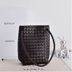 Luxury Replica Bottega Veneta Andiamo Small Bucket Bag Burgundy Knockoff Mirror Quality Replica Bottega Veneta Andiamo Small Bucket Bag Burgundy Clone