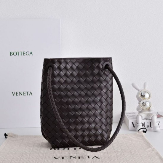 Mirror Quality Replica Bottega Veneta Andiamo Small Bucket Bag Burgundy Clone