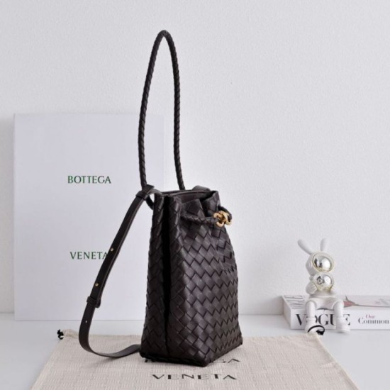 Mirror Quality Replica Bottega Veneta Andiamo Small Bucket Bag Burgundy Clone