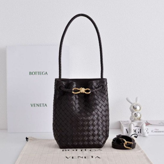 Mirror Quality Replica Bottega Veneta Andiamo Small Bucket Bag Burgundy Clone