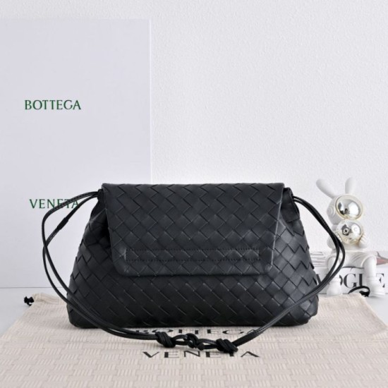 Mirror Quality Replica Bottega Veneta Giorno Intrecciato Shoulder Bag in Black Clone