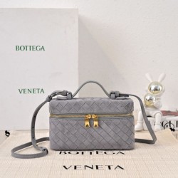 Mirror Quality Replica Bottega Veneta Makeup Case in Gray Suede Clone