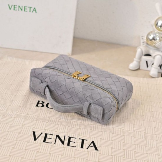 Mirror Quality Replica Bottega Veneta Makeup Case in Gray Suede Clone