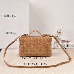 Mirror Quality Replica Bottega Veneta Brown Suede Makeup Bag Clone