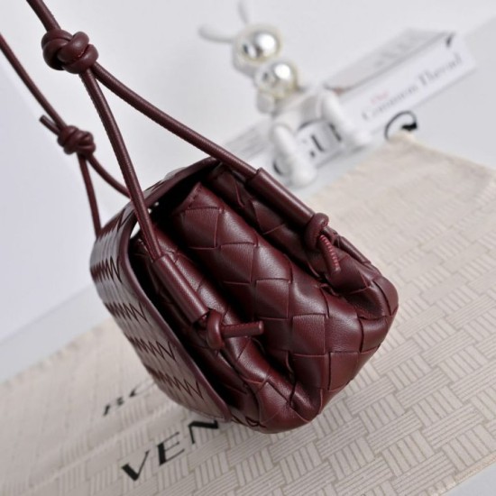 Mirror Quality Replica Bottega Veneta Notturno Intrecciato Shoulder Bag Burgundy Clone