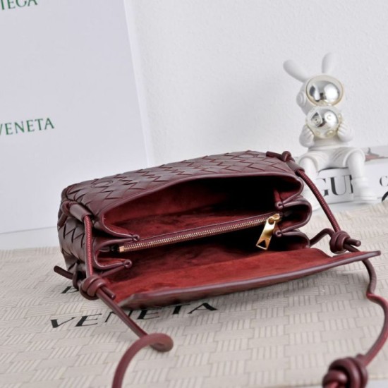 Mirror Quality Replica Bottega Veneta Notturno Intrecciato Shoulder Bag Burgundy Clone