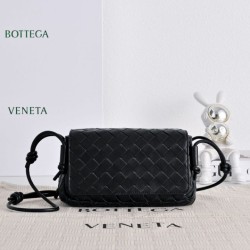 Mirror Quality Replica Bottega Veneta Notturno Intrecciato Shoulder Bag Black Clone