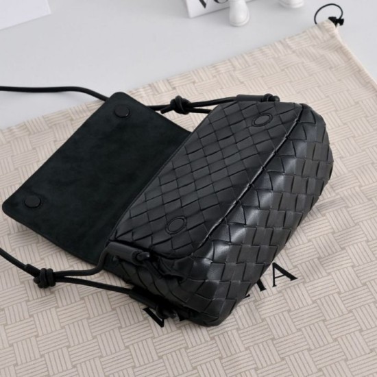 Mirror Quality Replica Bottega Veneta Notturno Intrecciato Shoulder Bag Black Clone