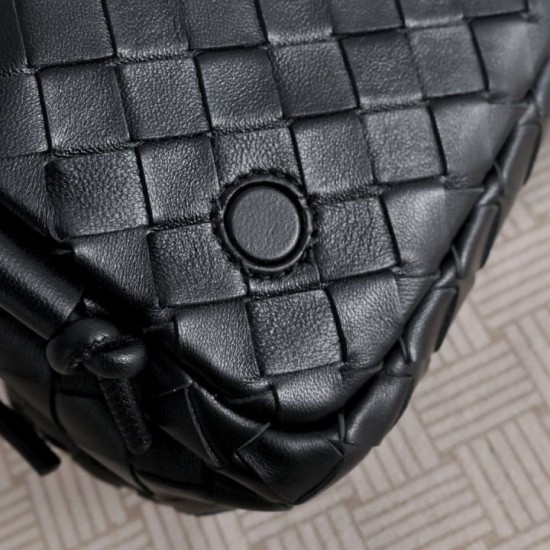 Mirror Quality Replica Bottega Veneta Notturno Intrecciato Shoulder Bag Black Clone