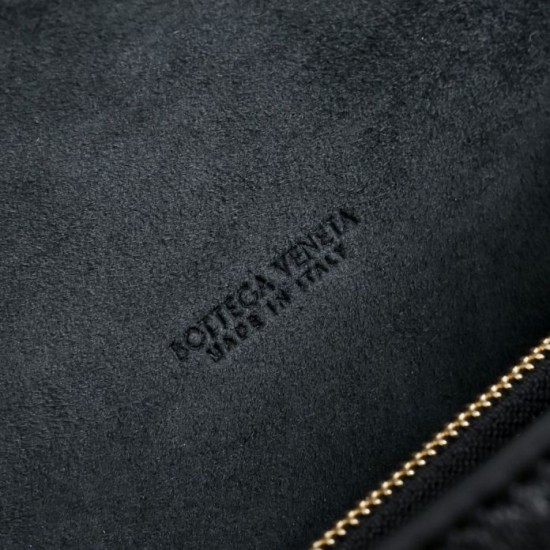 Mirror Quality Replica Bottega Veneta Notturno Intrecciato Shoulder Bag Black Clone