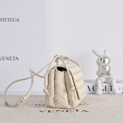 Mirror Quality Replica Bottega Veneta Notturno Intrecciato Shoulder Bag White Clone