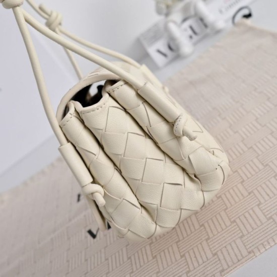 Mirror Quality Replica Bottega Veneta Notturno Intrecciato Shoulder Bag White Clone