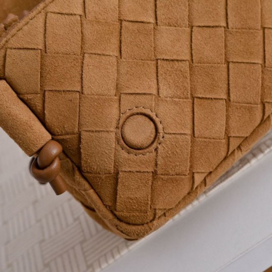 Mirror Quality Replica Bottega Veneta Notturno Intrecciato Shoulder Bag Brown Suede Clone