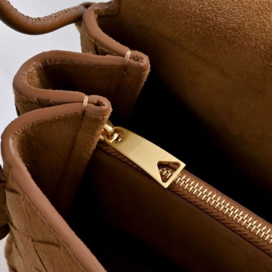 Mirror Quality Replica Bottega Veneta Notturno Intrecciato Shoulder Bag Brown Suede Clone