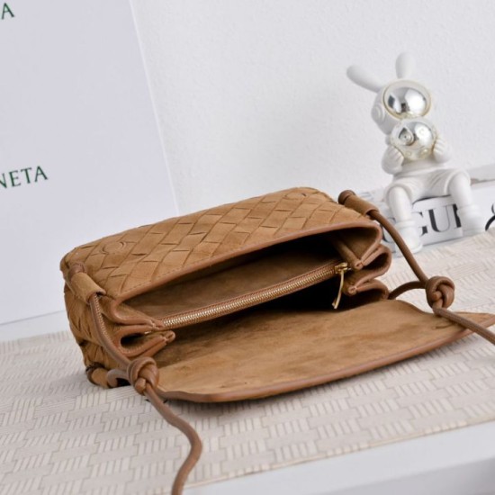 Mirror Quality Replica Bottega Veneta Notturno Intrecciato Shoulder Bag Brown Suede Clone