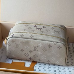 Mirror Quality Replica Louis Vuitton Embossed Cosmetic Pouch M26191 Clone