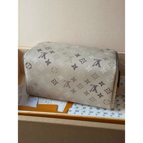 Mirror Quality Replica Louis Vuitton Embossed Cosmetic Pouch M26191 Clone