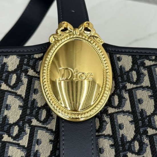 Mirror Quality Replica Dior Médaillon Medium Bucket Bag M1532 Dior Oblique Blue Clone