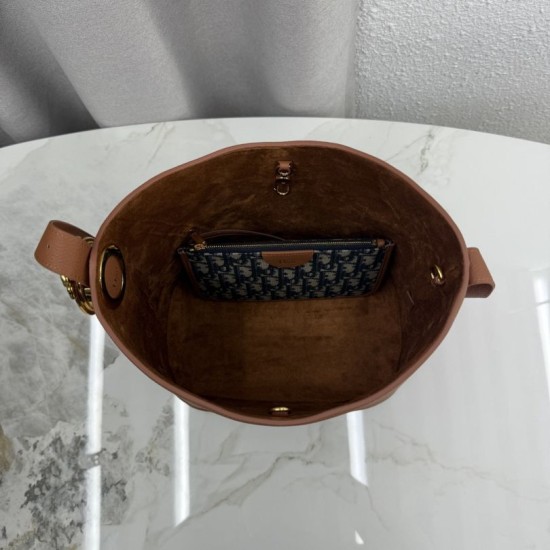 Mirror Quality Replica Dior Médaillon Medium Bucket Bag M1532 Brown Clone
