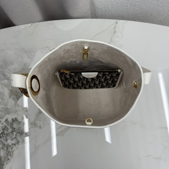 Mirror Quality Replica Dior Médaillon Medium Bucket Bag M1532 White Clone