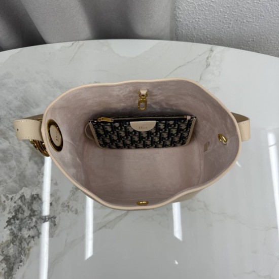 Mirror Quality Replica Dior Médaillon Medium Bucket Bag M1532 Beige Clone