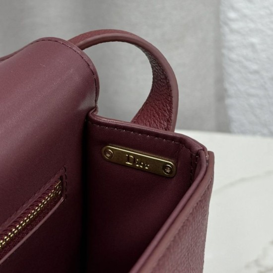 Luxury Replica Dior Medallion Crossbody Bag 23cm M3920 Burgundy Knockoff Mirror Quality Replica Dior Medallion Crossbody Bag 23cm M3920 Burgundy Clone