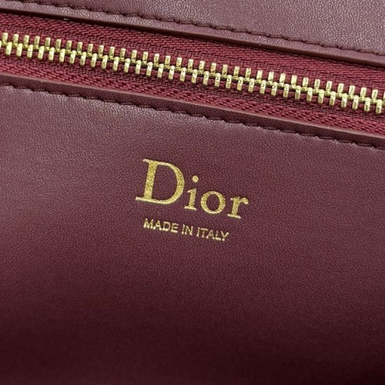 Luxury Replica Dior Medallion Crossbody Bag 23cm M3920 Burgundy Knockoff Mirror Quality Replica Dior Medallion Crossbody Bag 23cm M3920 Burgundy Clone