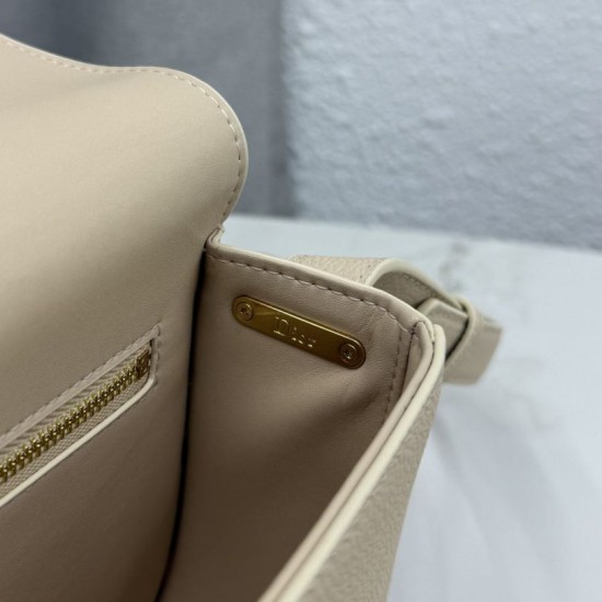 Luxury Replica Dior Medallion Crossbody Bag 23cm M3920 Apricot Knockoff Mirror Quality Replica Dior Medallion Crossbody Bag 23cm M3920 Apricot Clone