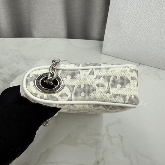 Mirror Quality Replica Dior Oblique Bow Chain clutch S2504 beige/gray Clone