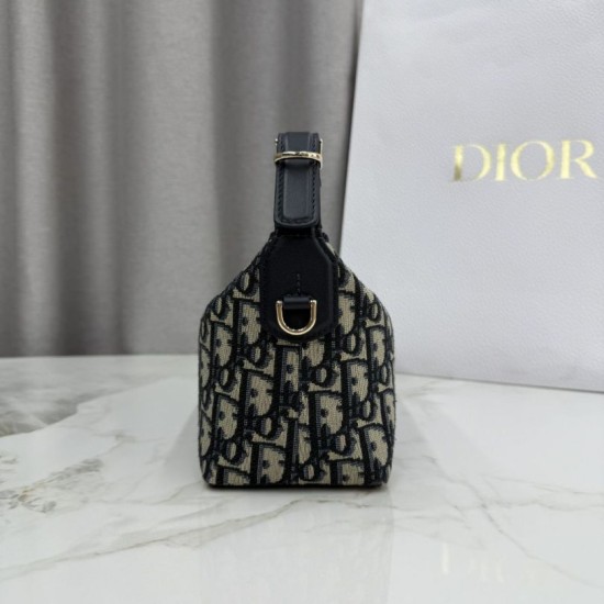 Mirror Quality Replica Dior Nomad clutch S2424 Oblique blue Clone
